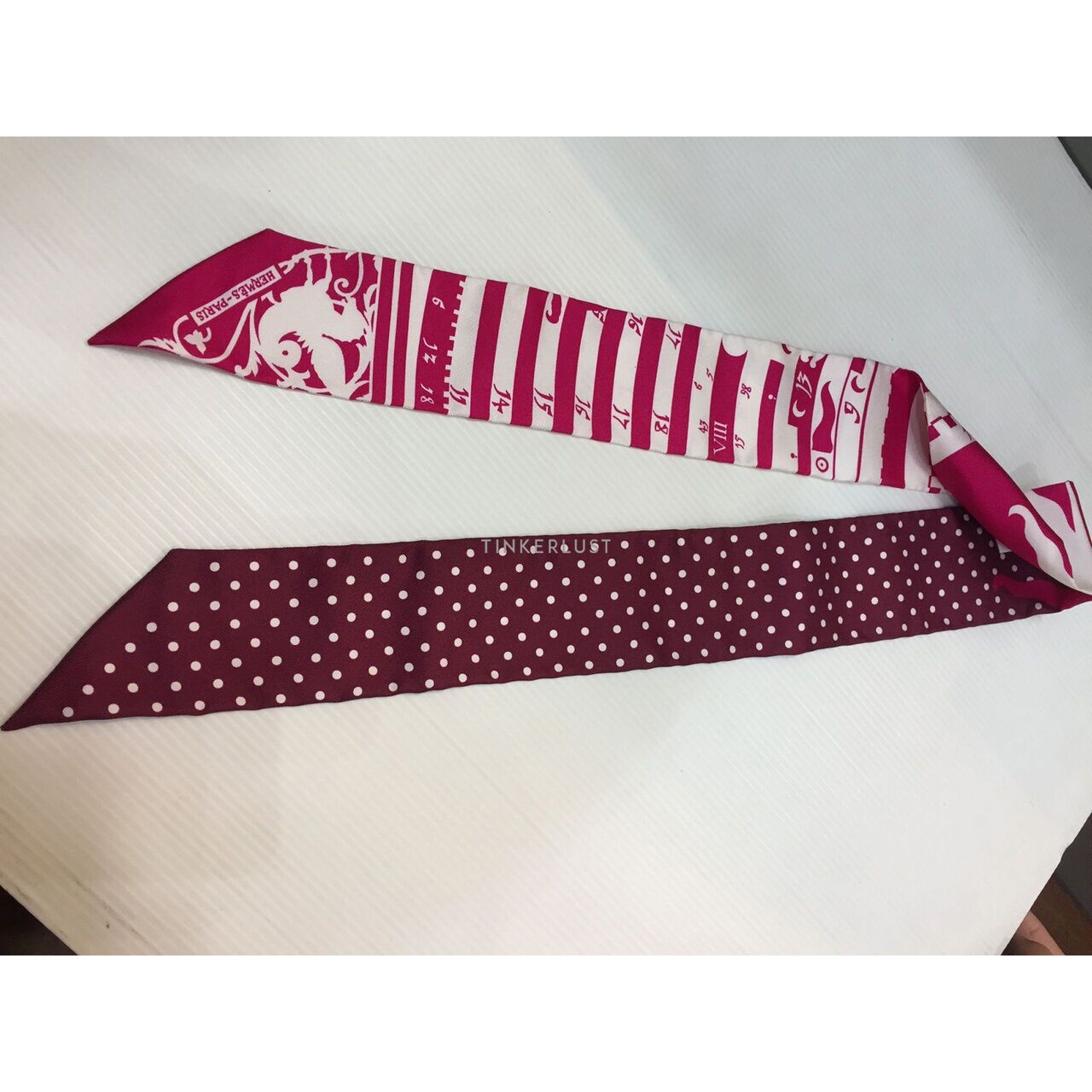 Hermes Twilly Astrologie a Pois Pink Fucshia White Scarf