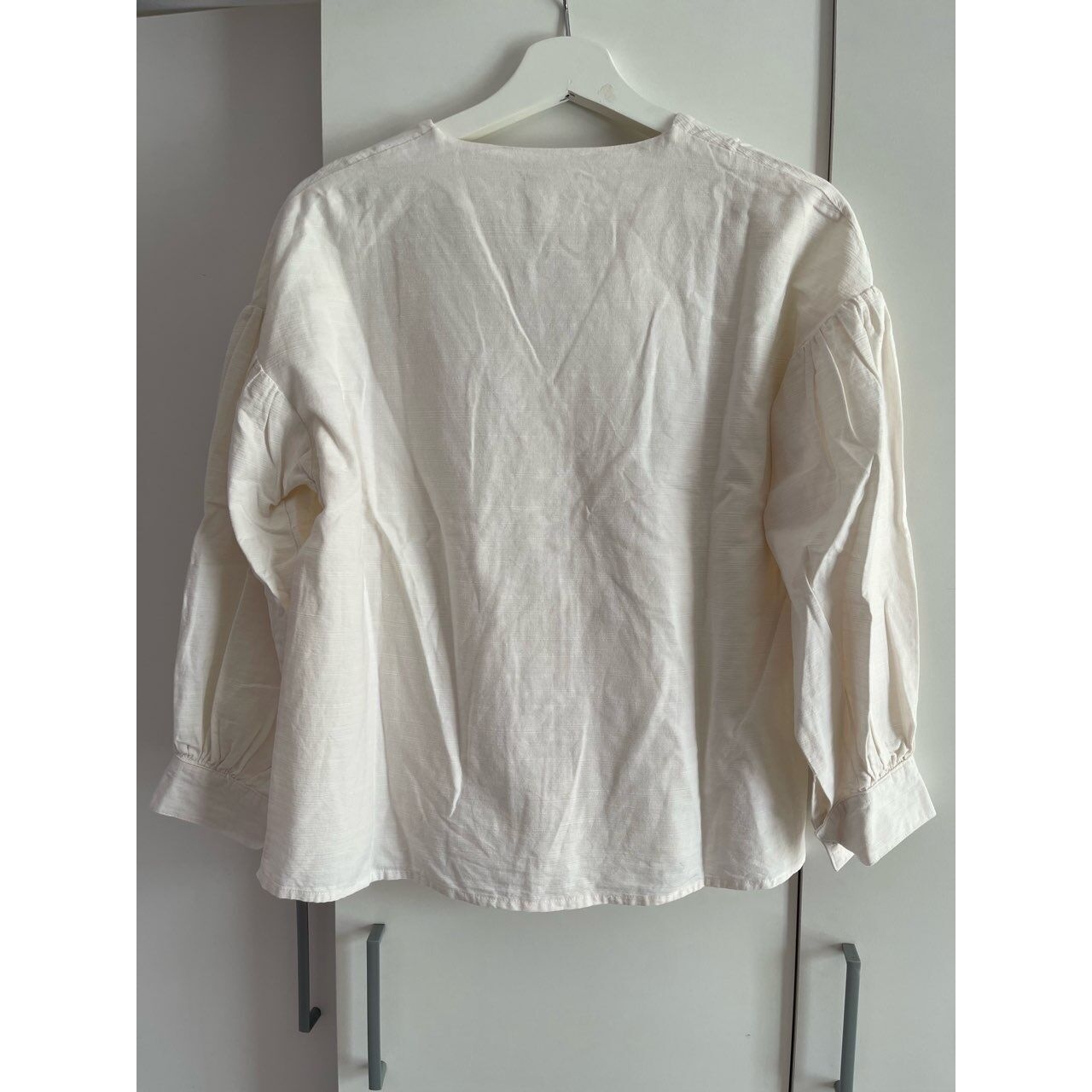 NOVERE Broken White Blouse