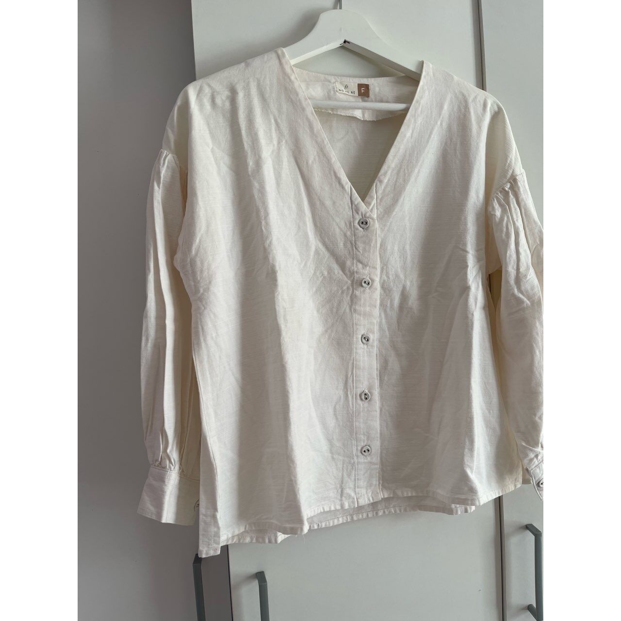 NOVERE Broken White Blouse