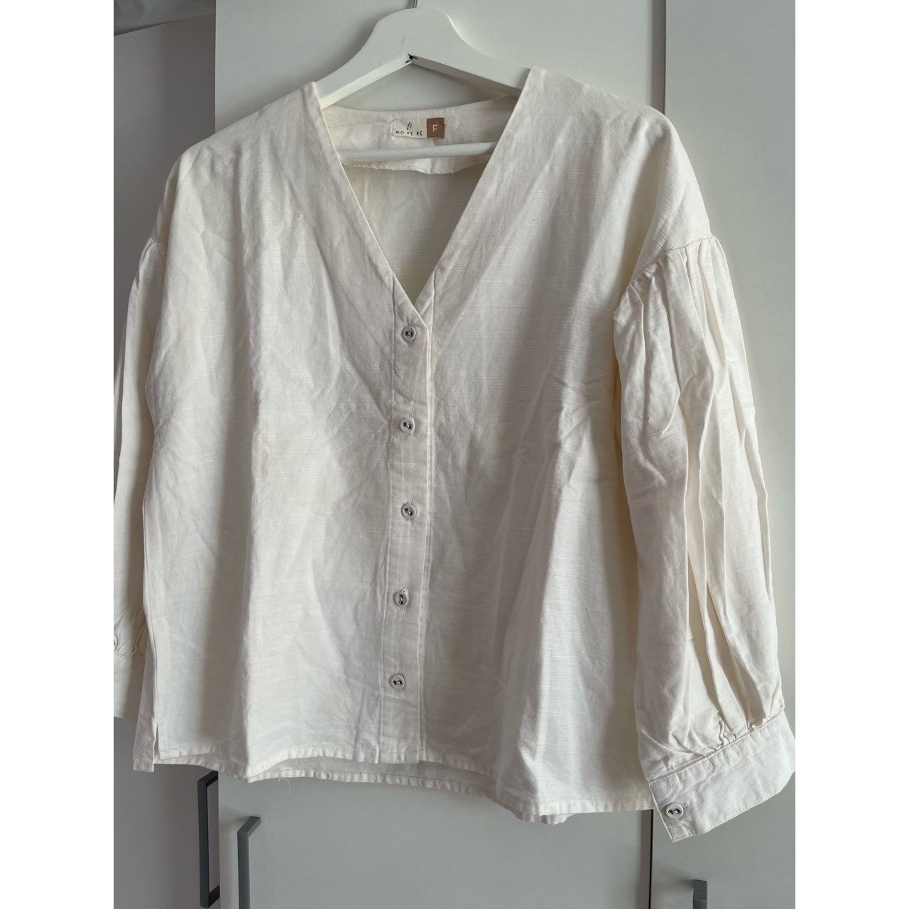 NOVERE Broken White Blouse