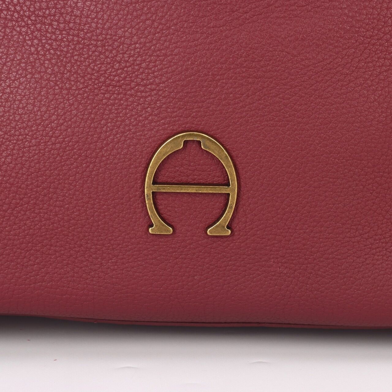 Aigner Marianne Tote Antic Cordovan Maroon 