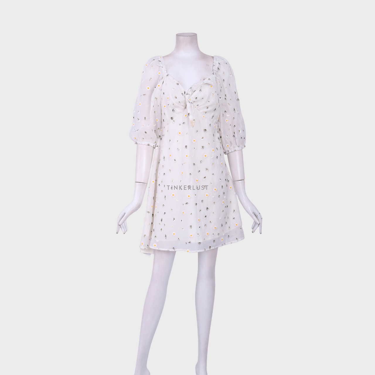 Pomelo. White Floral Mini Dress