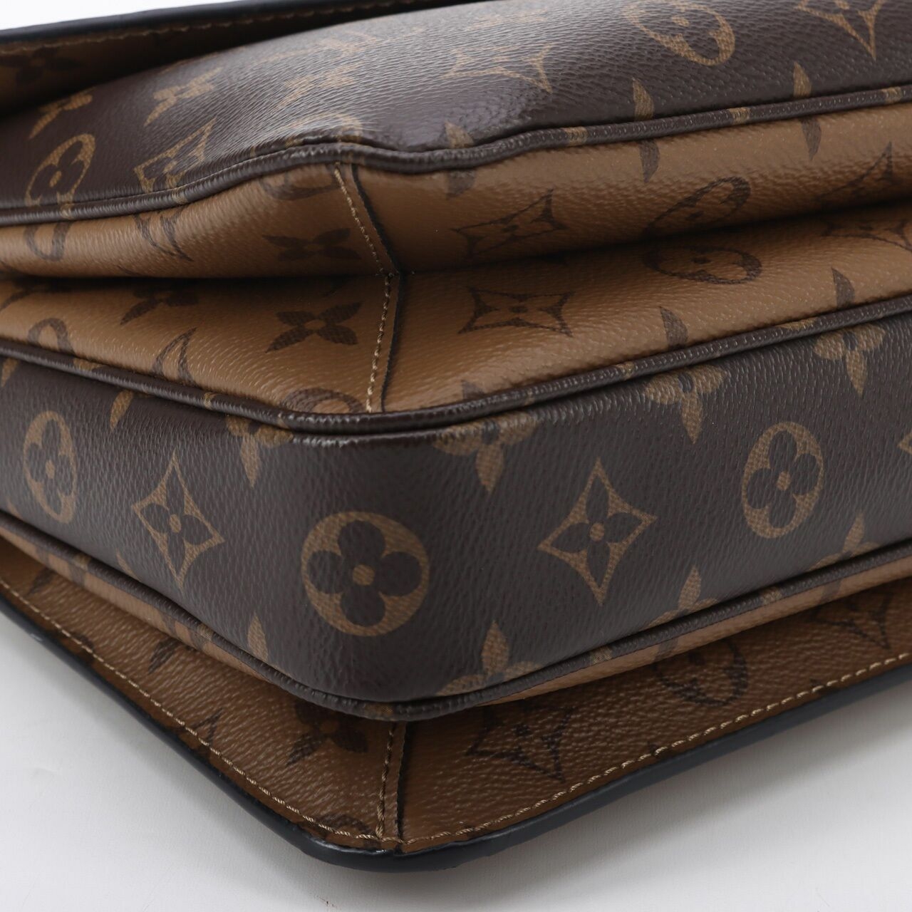 Louis Vuitton Pochette Metis Monogram Reverse Canvas Satchel