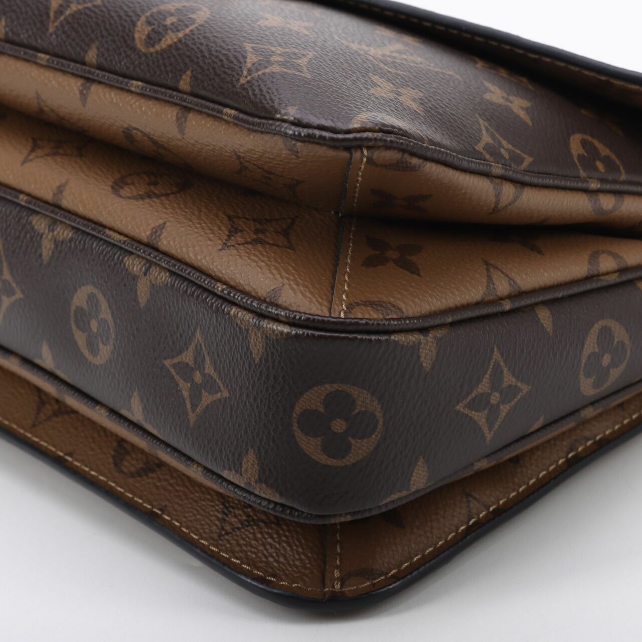 Louis Vuitton Pochette Metis Monogram Reverse Canvas Satchel