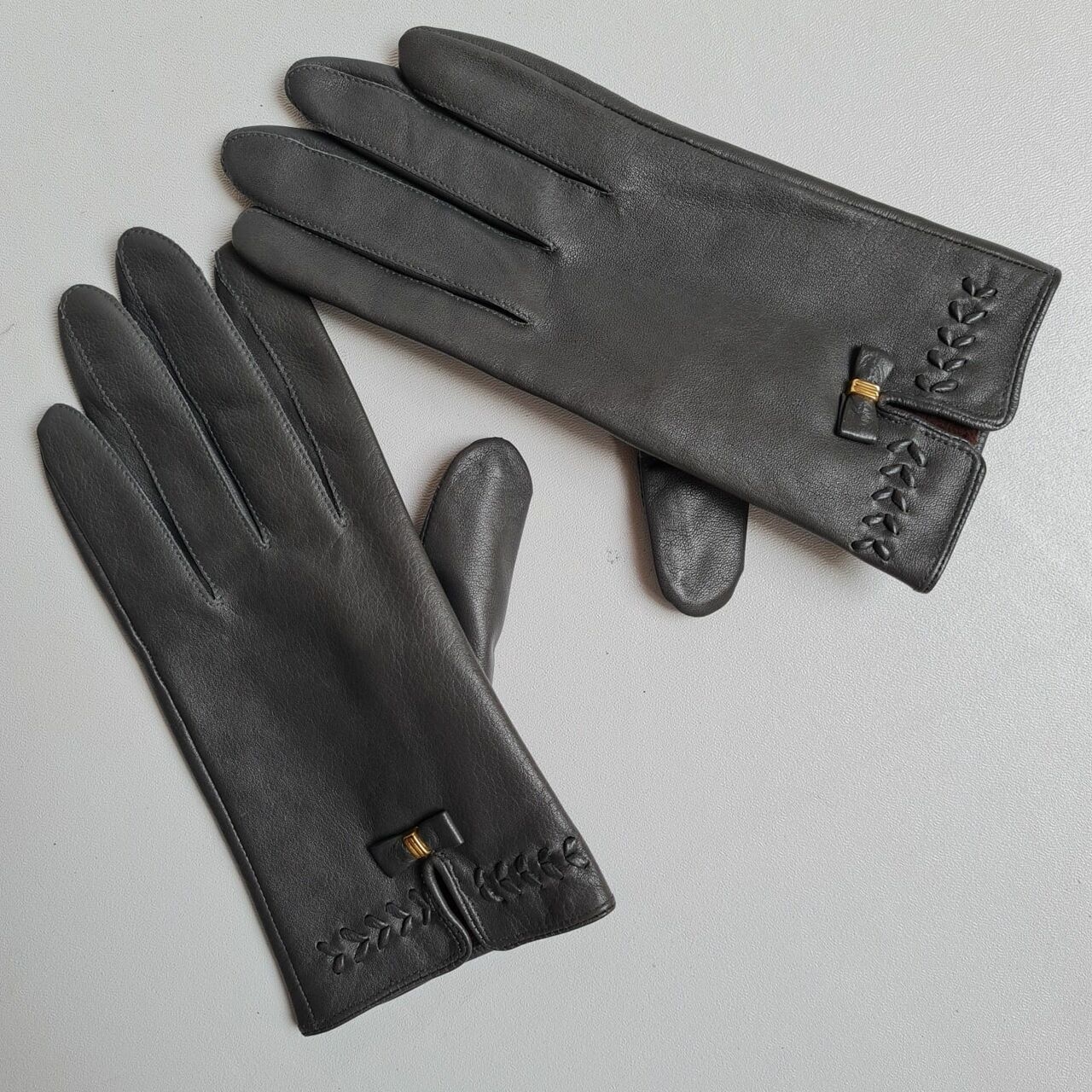 Balenciaga Black Leather Gloves