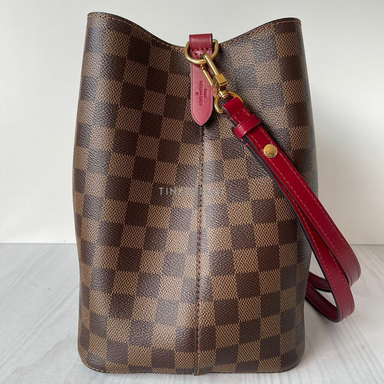 Louis Vuitton Neo Noe MM Damier Ebene Cherry Berry 2019