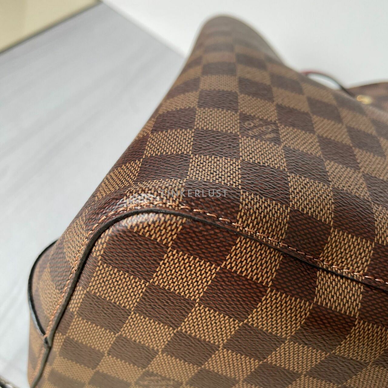 Louis Vuitton Neo Noe MM Damier Ebene Cherry Berry 2019