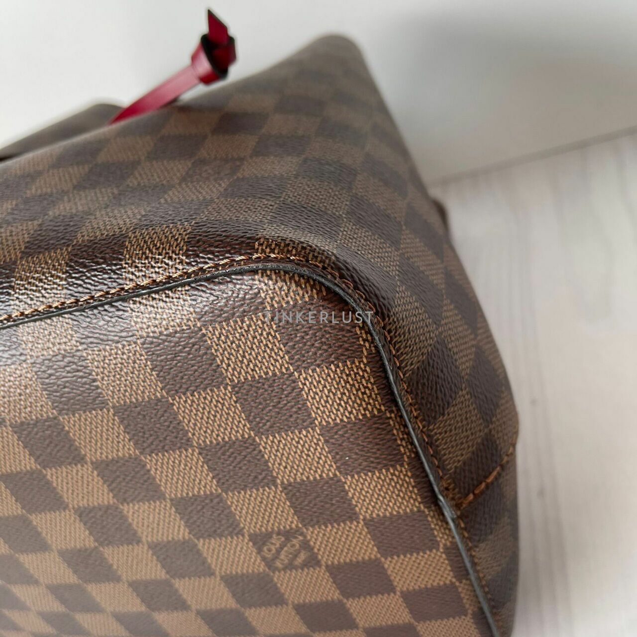 Louis Vuitton Neo Noe MM Damier Ebene Cherry Berry 2019