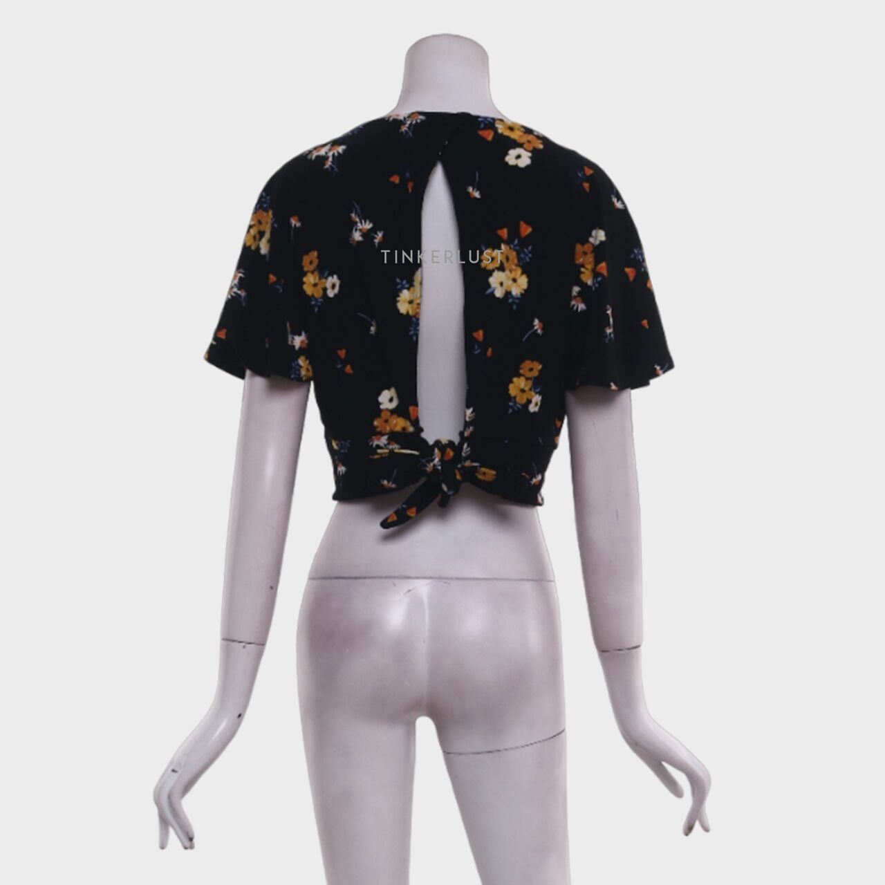 H&M Black Floral Blouse Cropped