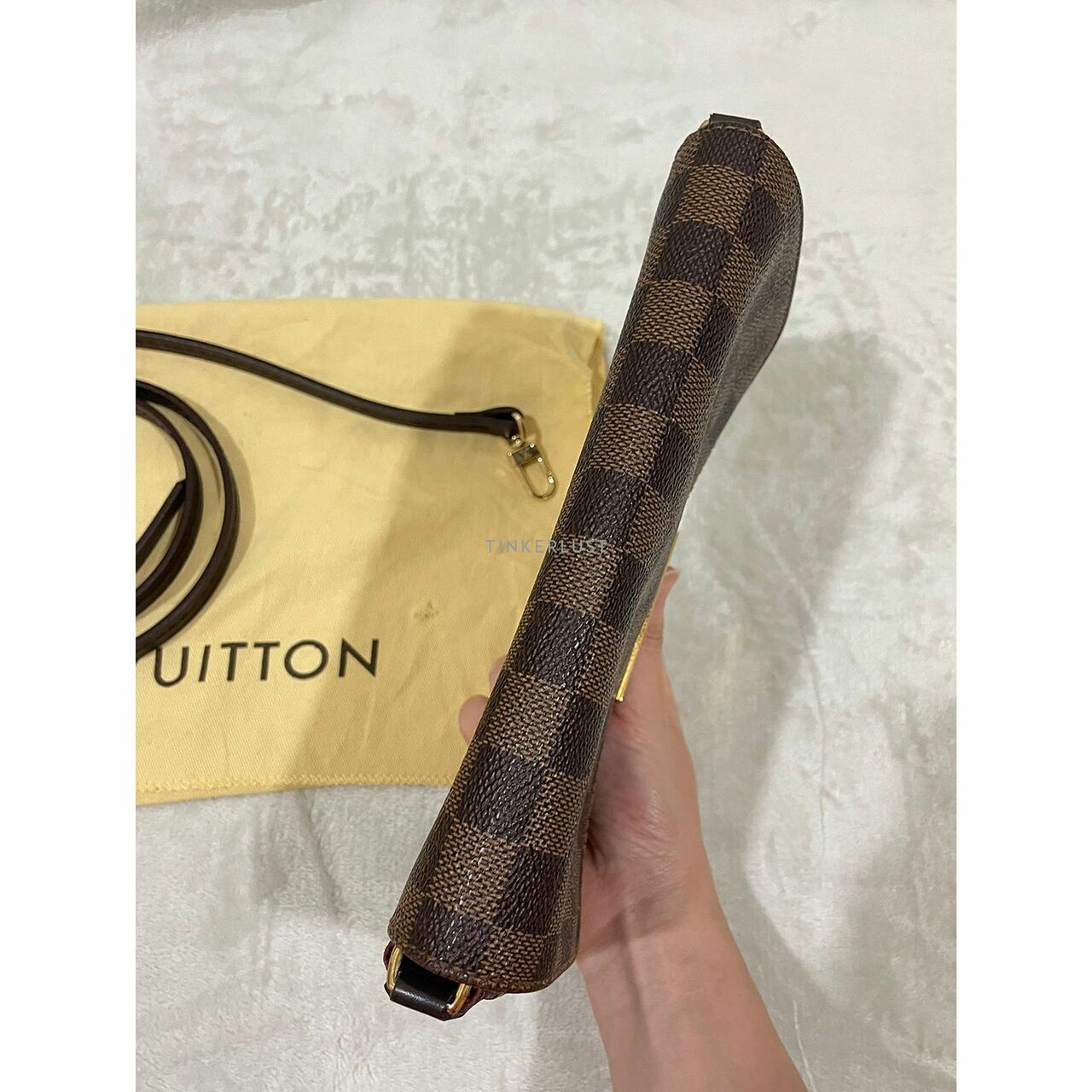 Louis Vuitton Favorite PM Damier 2015 Sling Bag