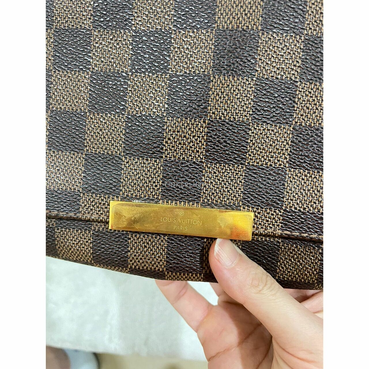 Louis Vuitton Favorite PM Damier 2015 Sling Bag