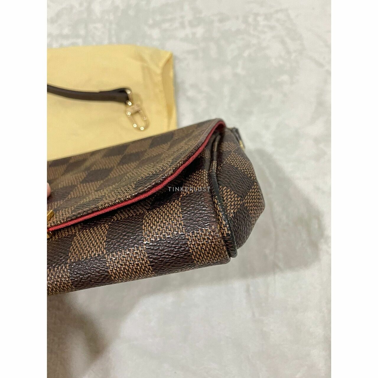 Louis Vuitton Favorite PM Damier 2015 Sling Bag