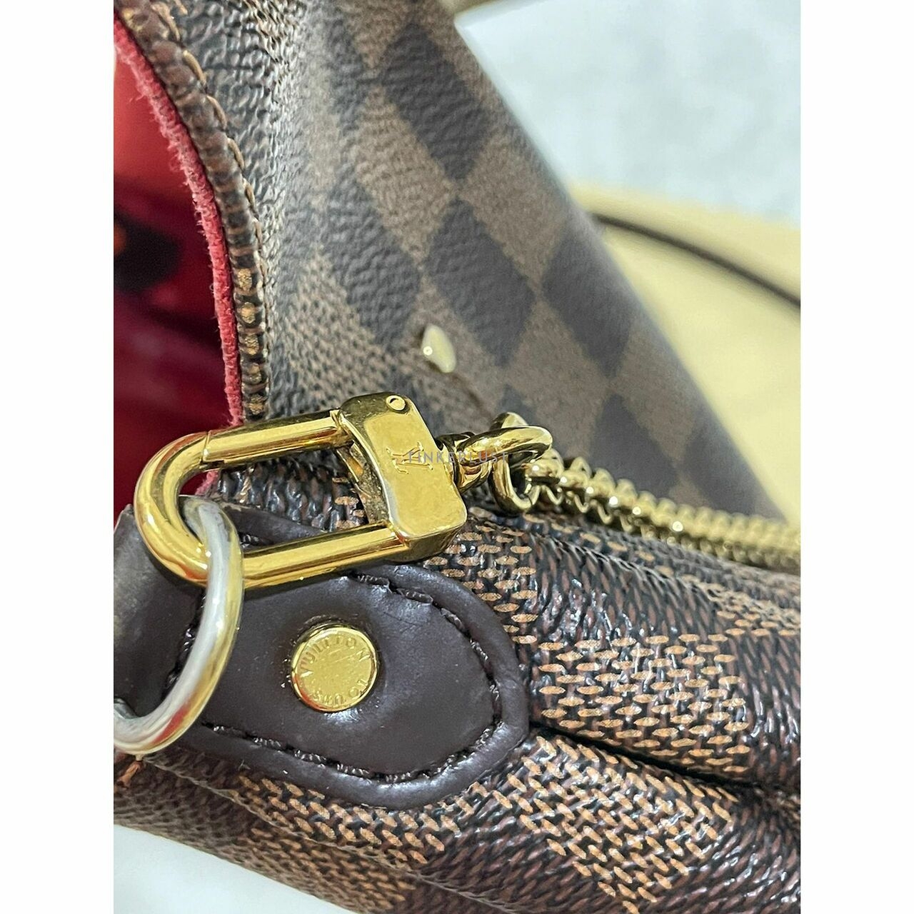 Louis Vuitton Favorite PM Damier 2015 Sling Bag