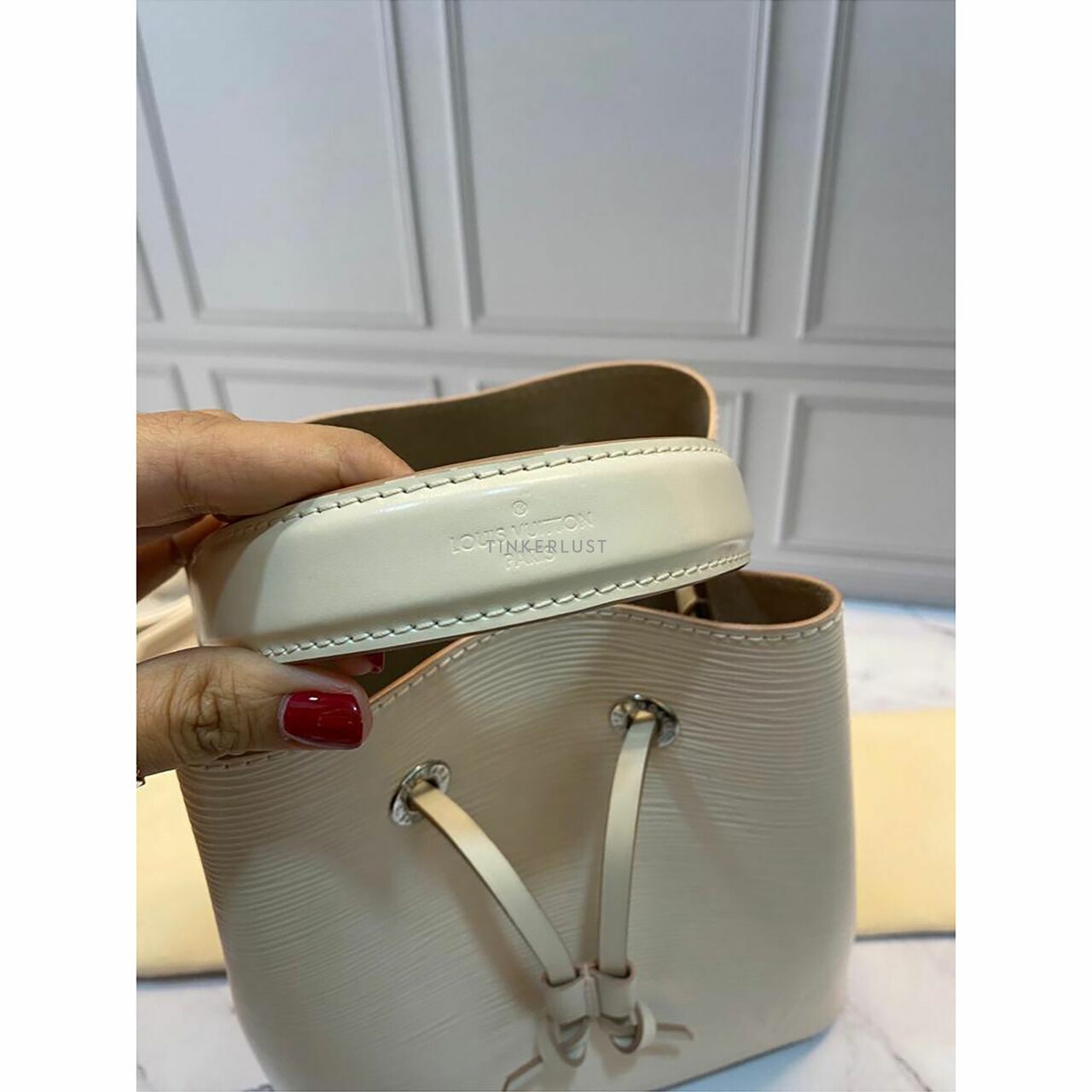 Louis Vuitton Neo Noe BB White Satchel