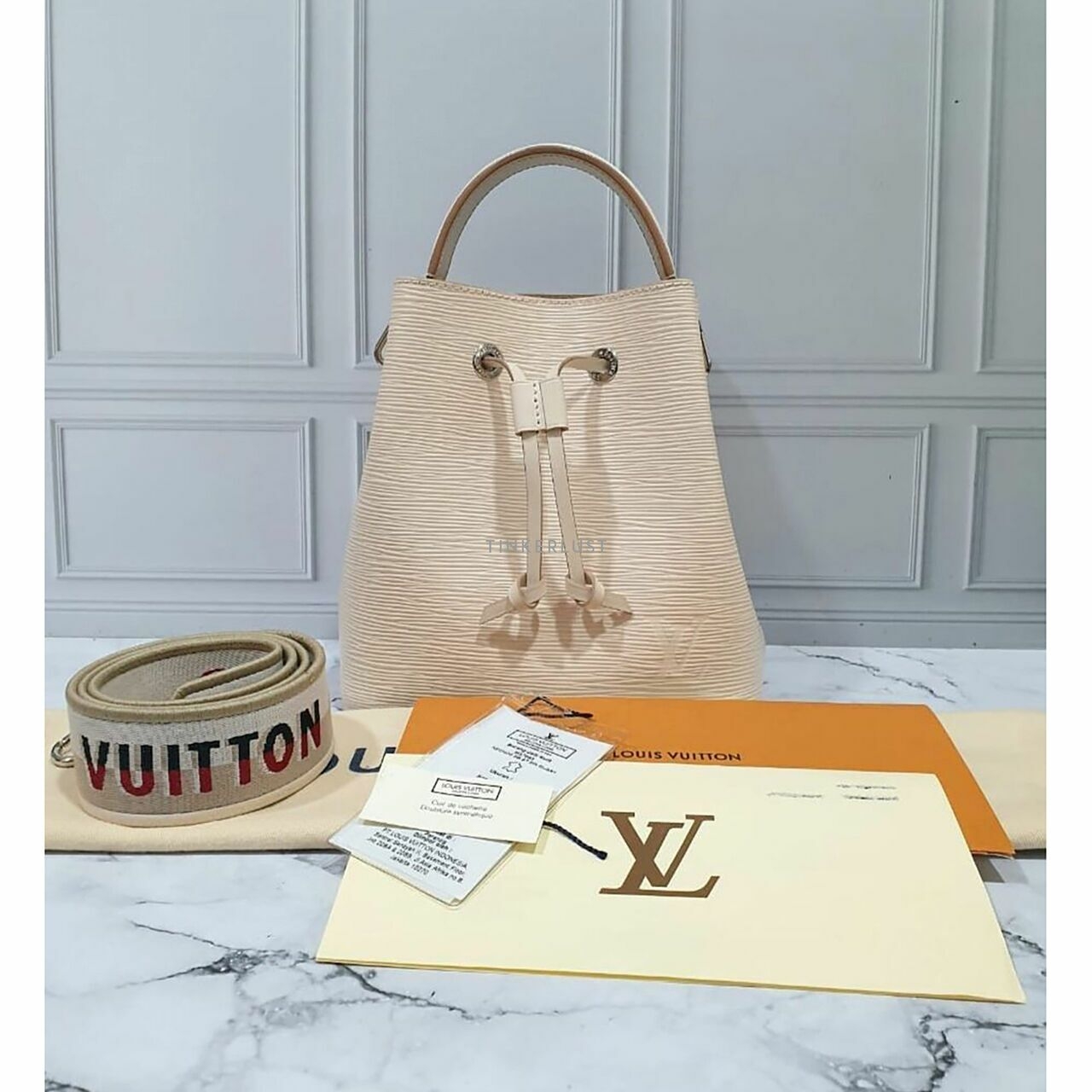 Louis Vuitton Neo Noe BB White Satchel