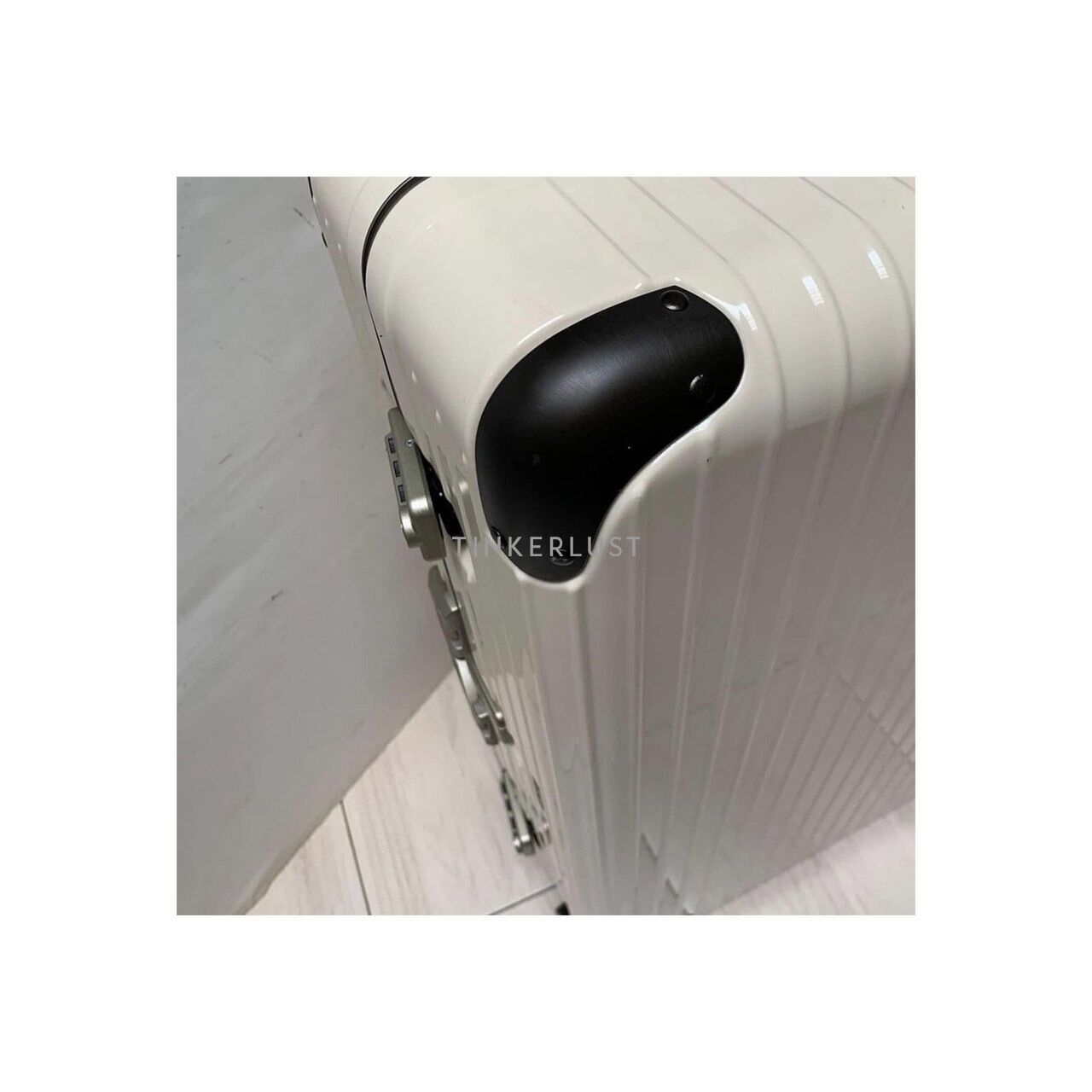 Rimowa Limbo Multiwheel Cream Luggage