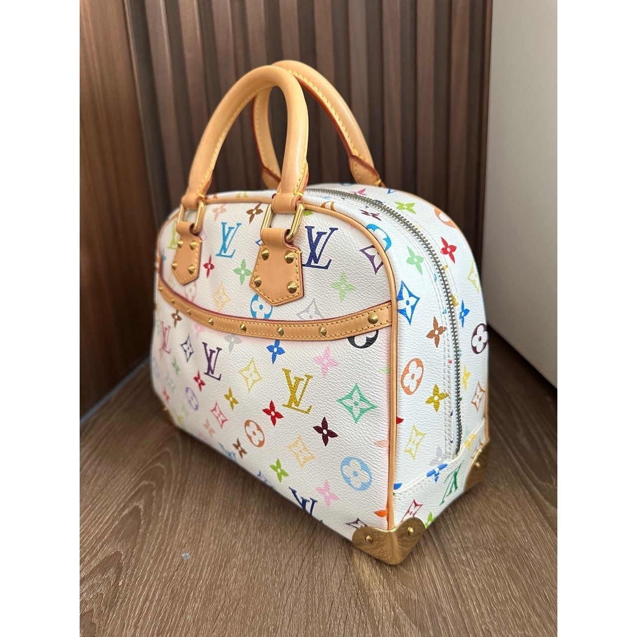 Louis Vuitton White Handbag