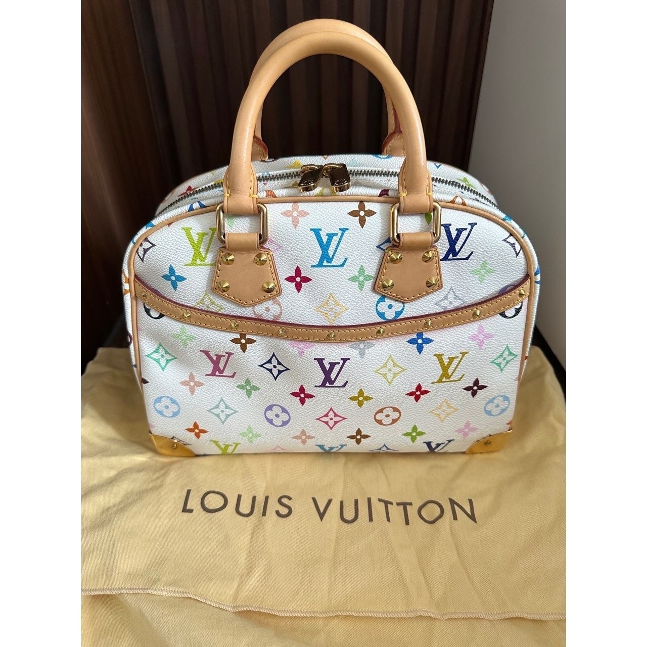 Louis Vuitton White Handbag