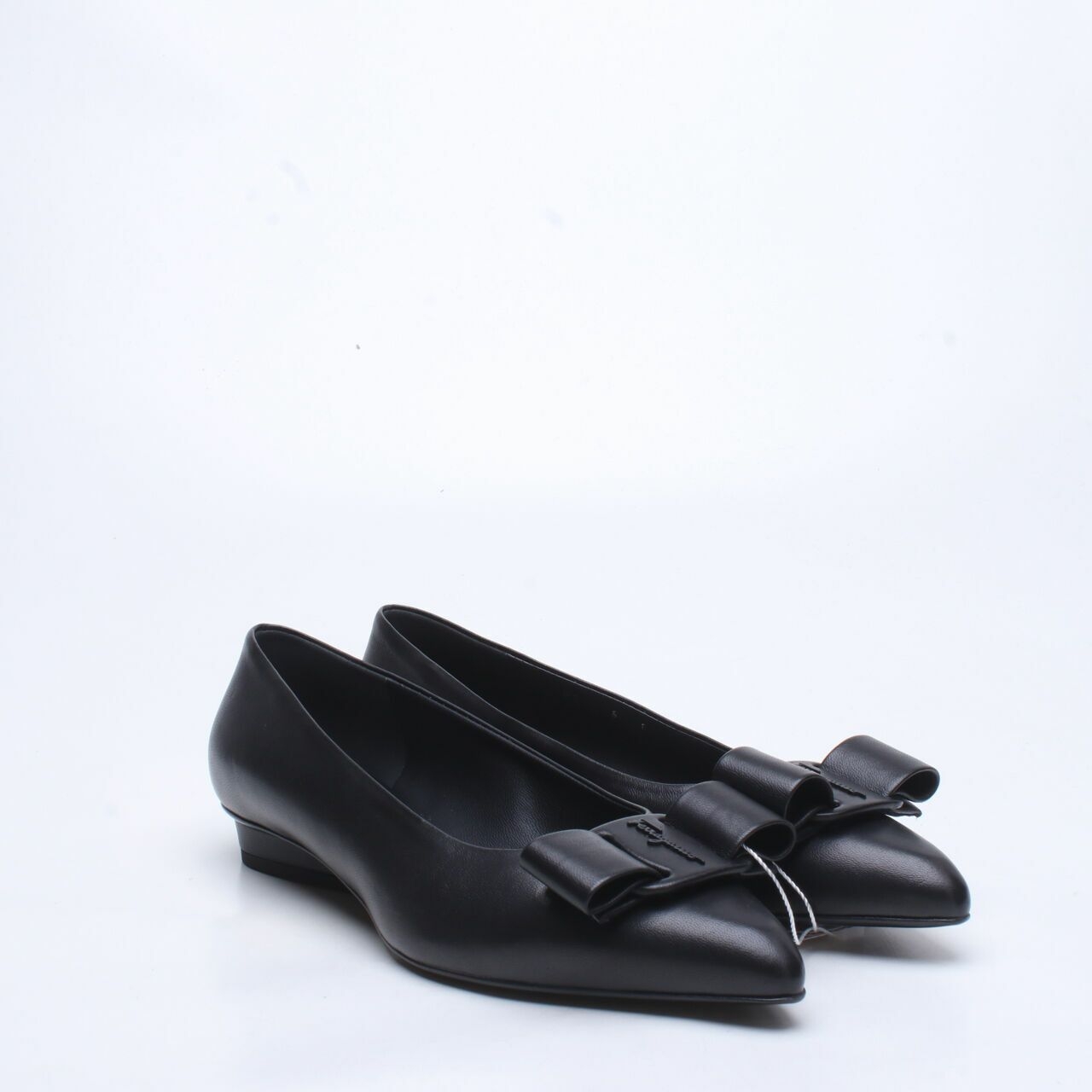 Salvatore Ferragamo Viva Black 2cm Flat