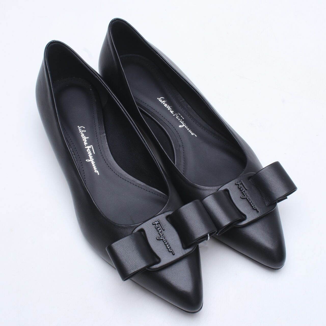 Salvatore Ferragamo Viva Black 2cm Flat