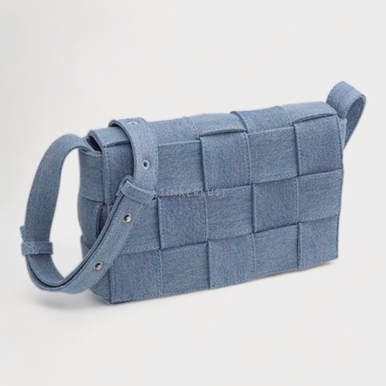 Bottega Veneta Medium Intreccio Cassette Bag in Indigo Washed Denim Sling Bag