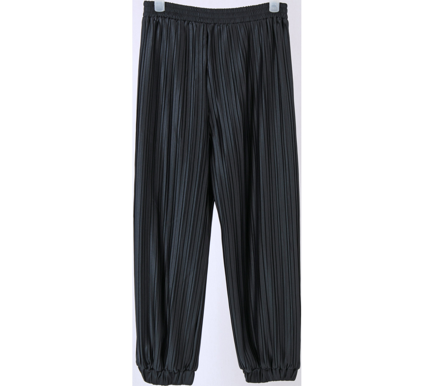 Dot Dtails Black Pleated Pants