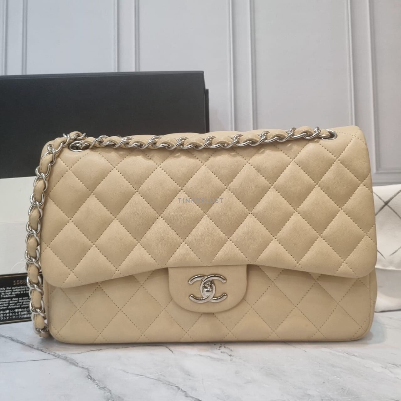 Chanel Jumbo Double Flap Cream Lamb Skin SHW # 15 Shoulder Bag