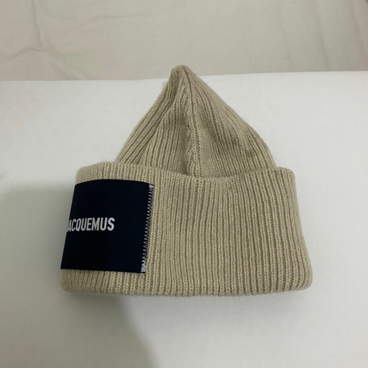 Jacquemus Le Bonnet Ribbed Beanie Hat Beige