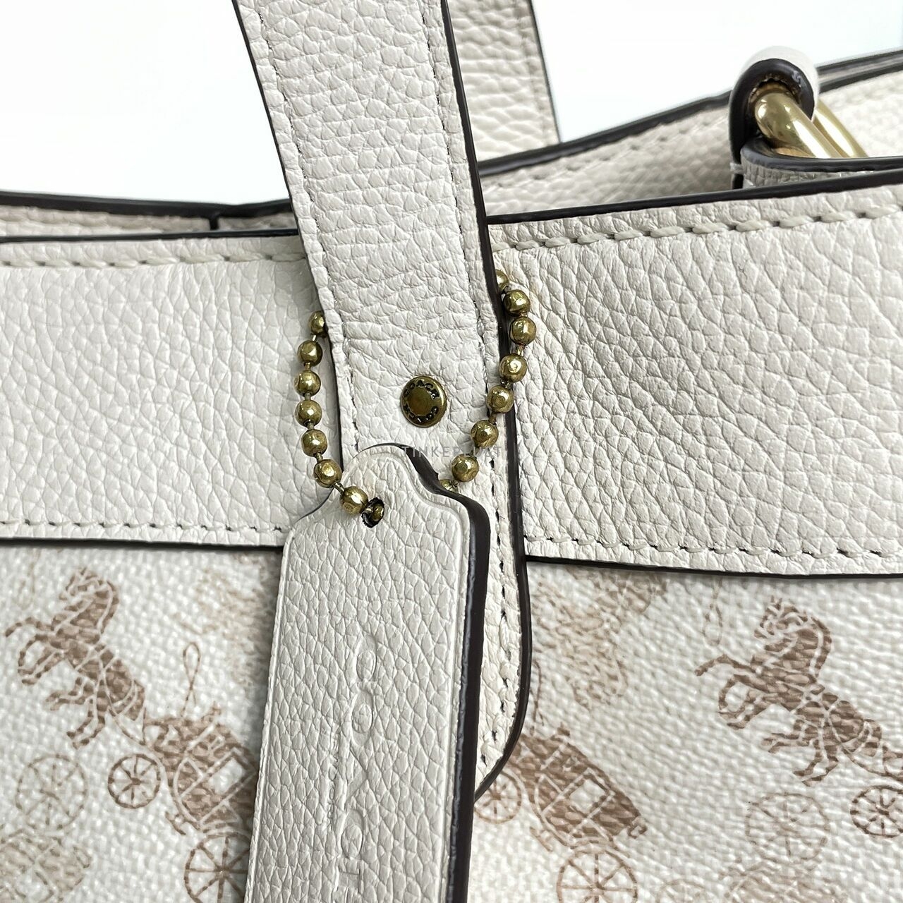 Coach 89143 Field Tote With Horse And Carriage Print Chalk Taupe