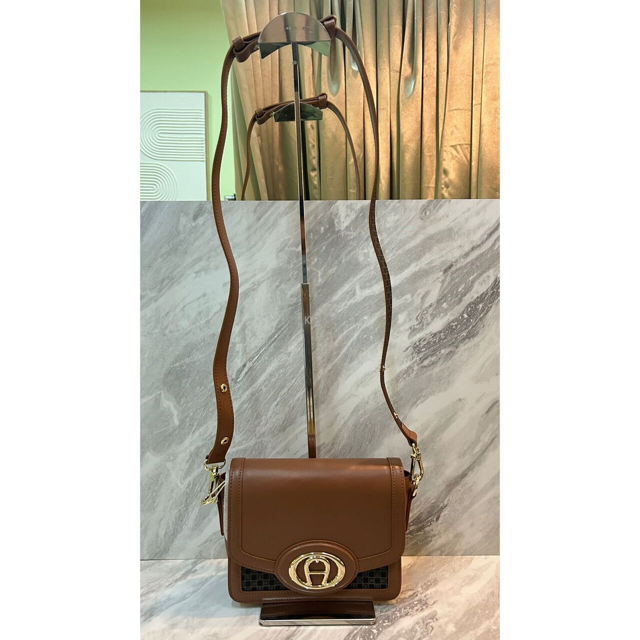 Aigner Luisa Demi Brown Shoulder Bag