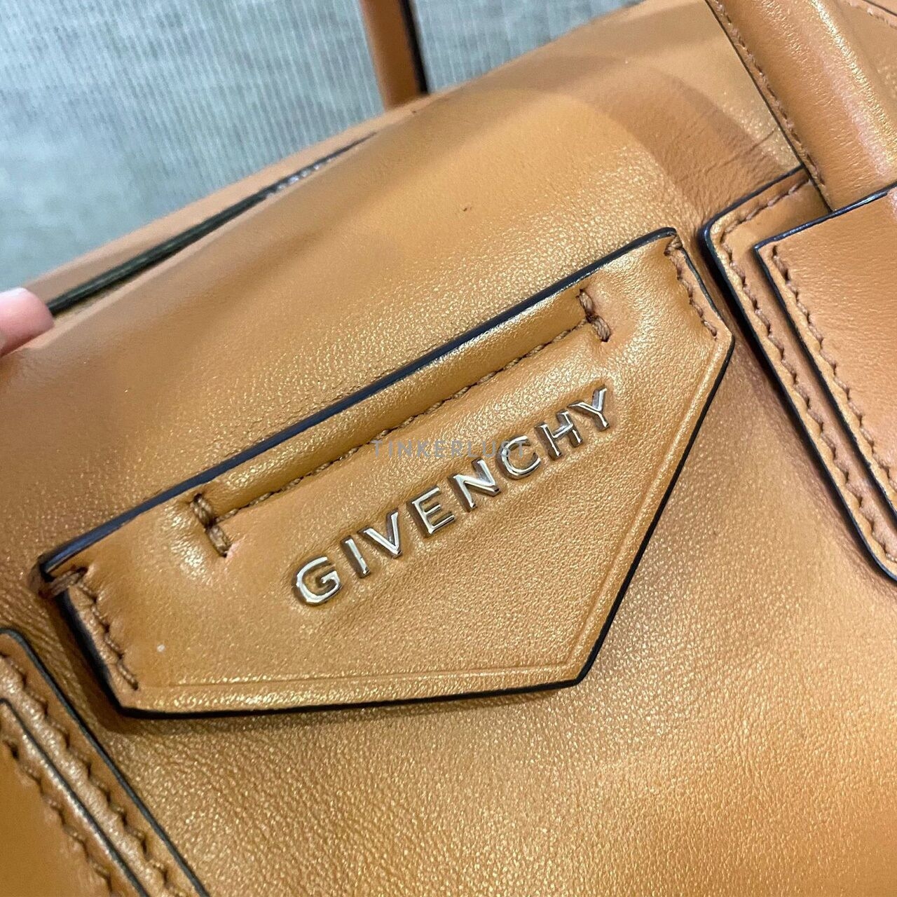 Givenchy Antigona Soft Small Tan SHW 2021 Satchel