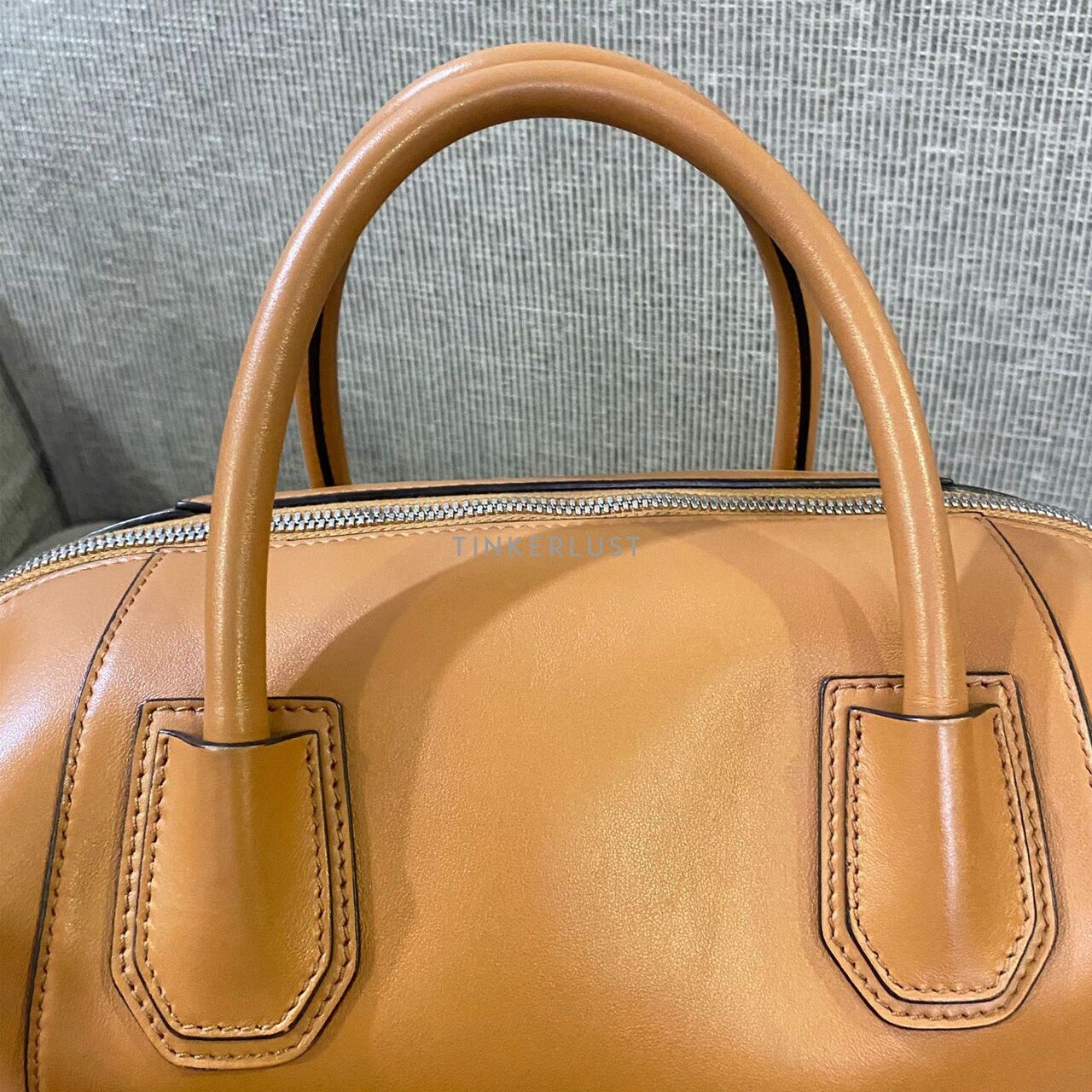 Givenchy Antigona Soft Small Tan SHW 2021 Satchel