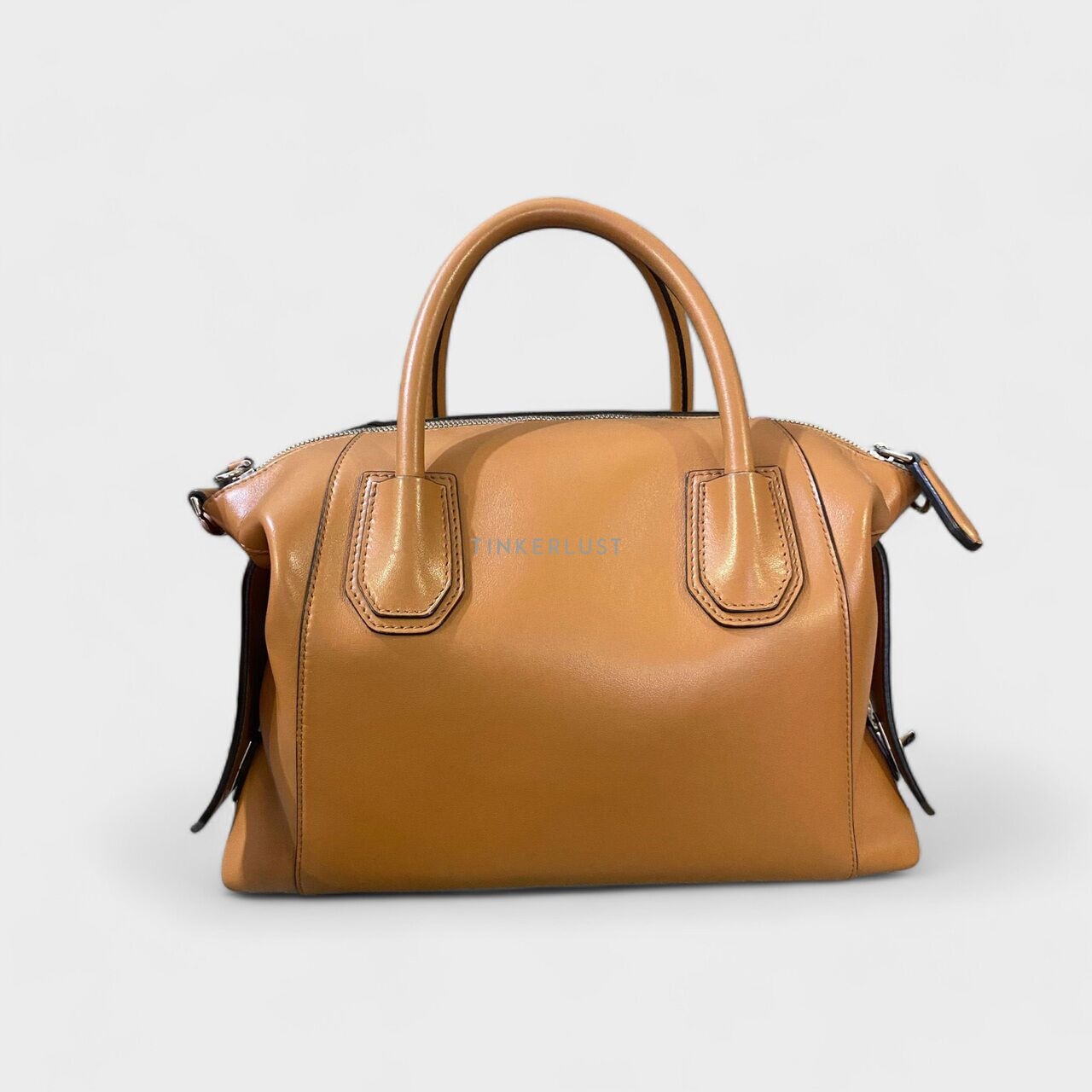 Givenchy Antigona Soft Small Tan SHW 2021 Satchel