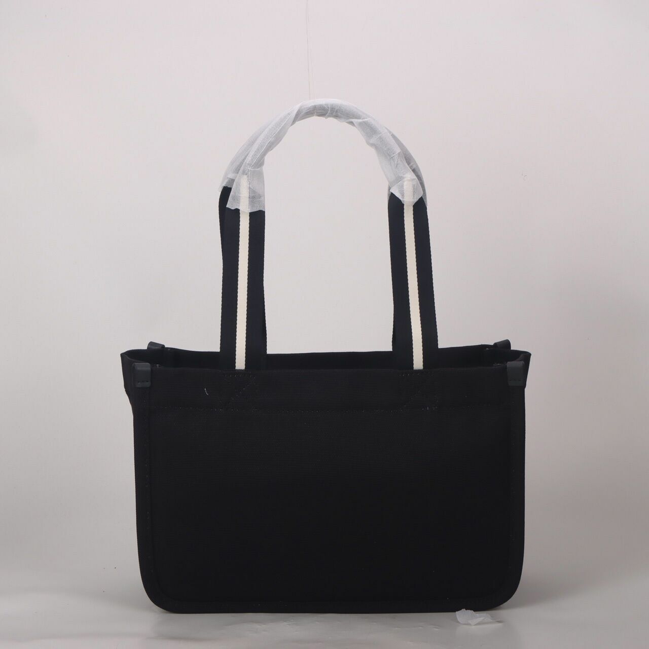 Marc Jacobs H050M06FA21 Signet Canvas Medium Tote Black