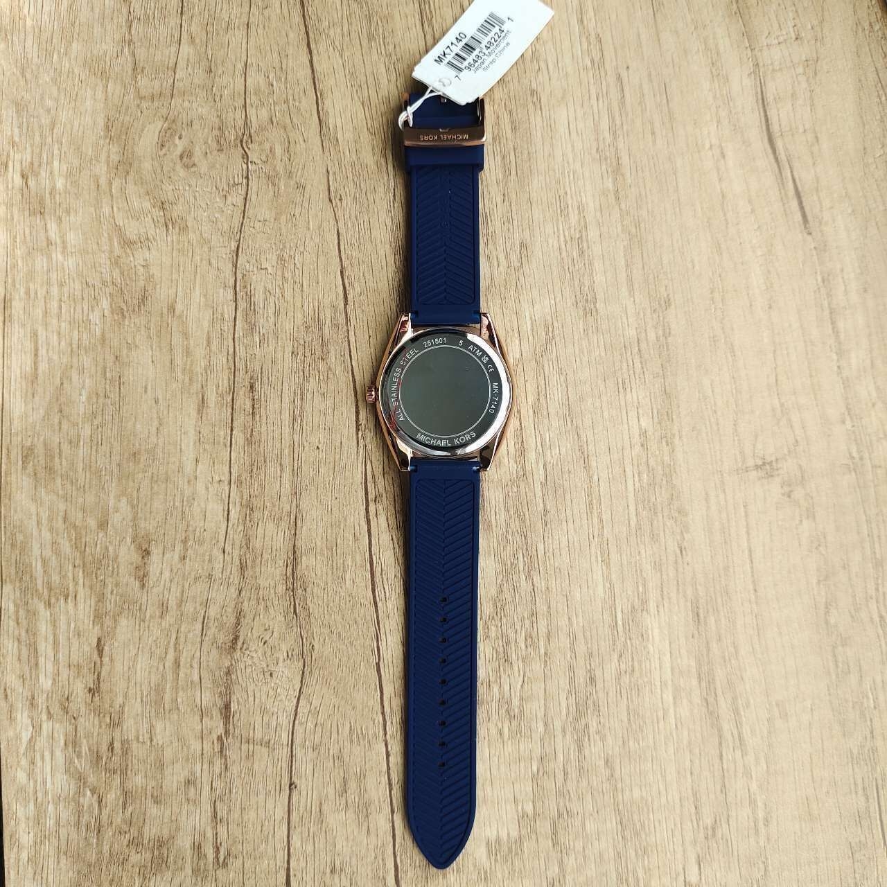 Michael Kors jam tangan rubber navy MK7140