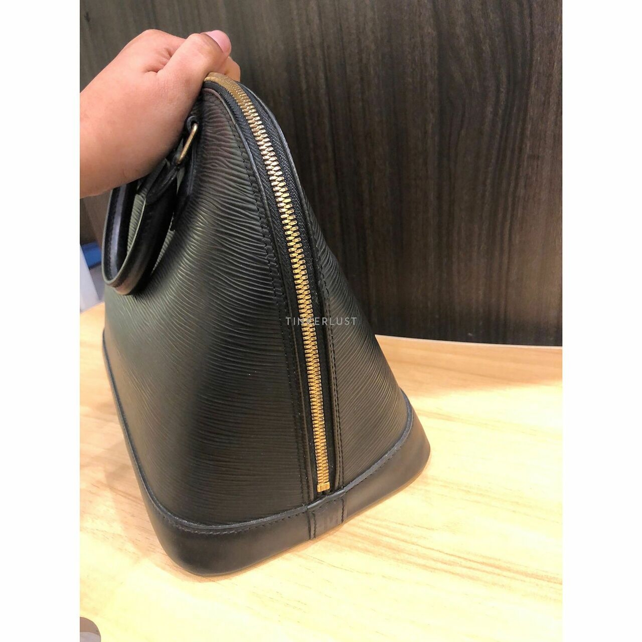 Louis Vuitton Vintage Alma PM Epi Leather Black