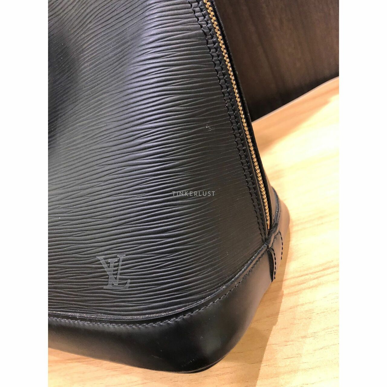 Louis Vuitton Vintage Alma PM Epi Leather Black