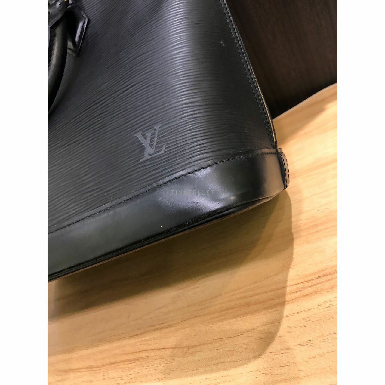 Louis Vuitton Vintage Alma PM Epi Leather Black