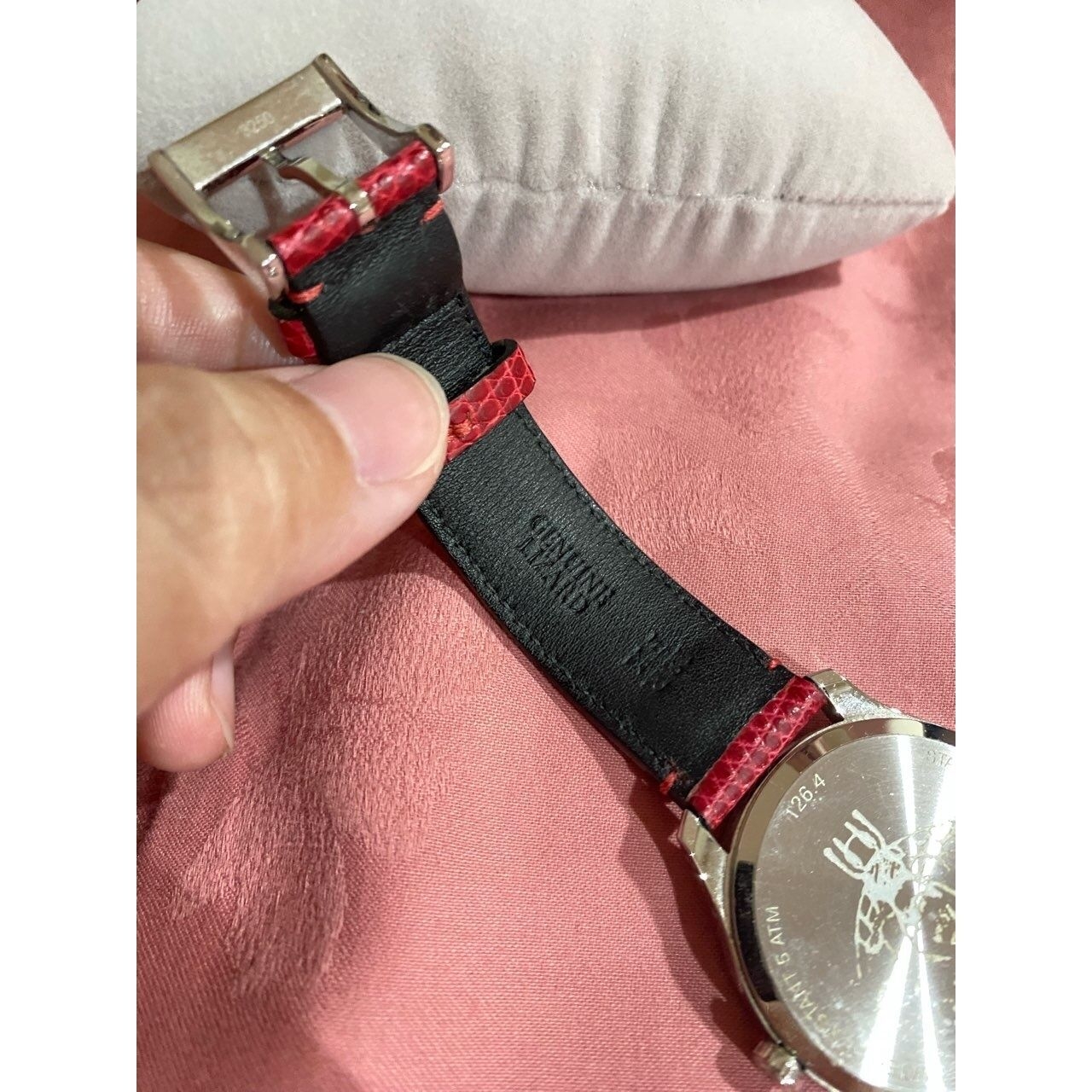 Gucci Red Jam Tangan