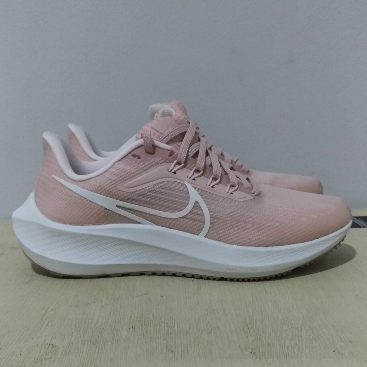 Nike Woman Running Air Zoom Pegasus 39 Sepatu Lari Wanita Size 38 - Original