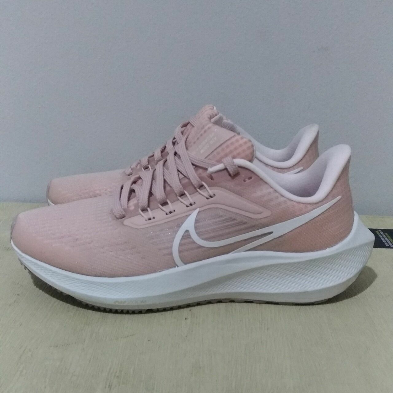 Nike Woman Running Air Zoom Pegasus 39 Sepatu Lari Wanita Size 38 - Original