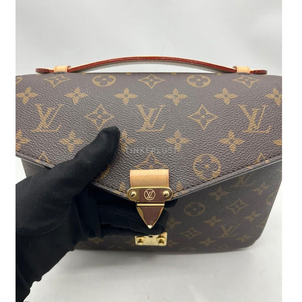 Louis Vuitton Metis Monogram Chip 2022 Satchel