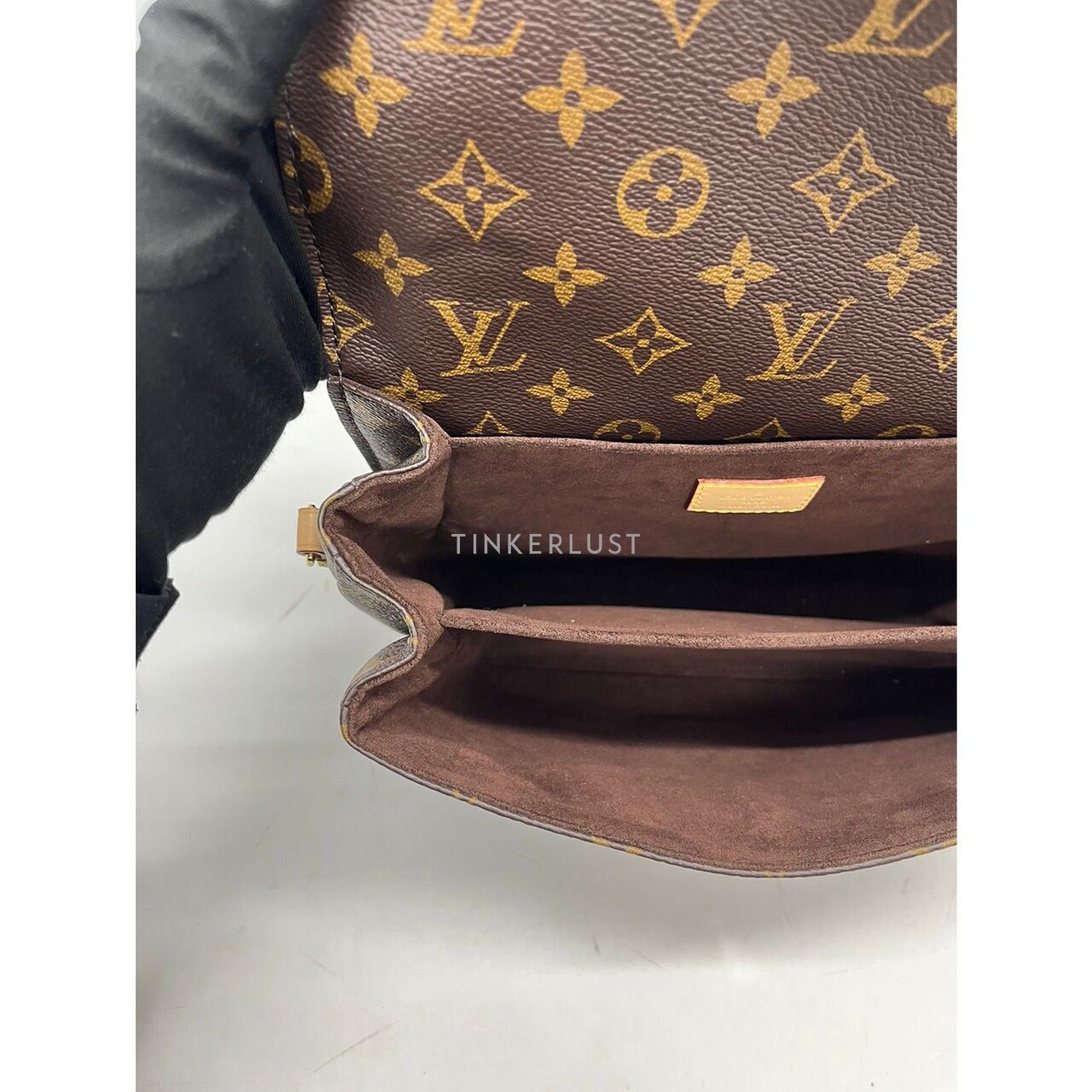 Louis Vuitton Metis Monogram Chip 2022 Satchel