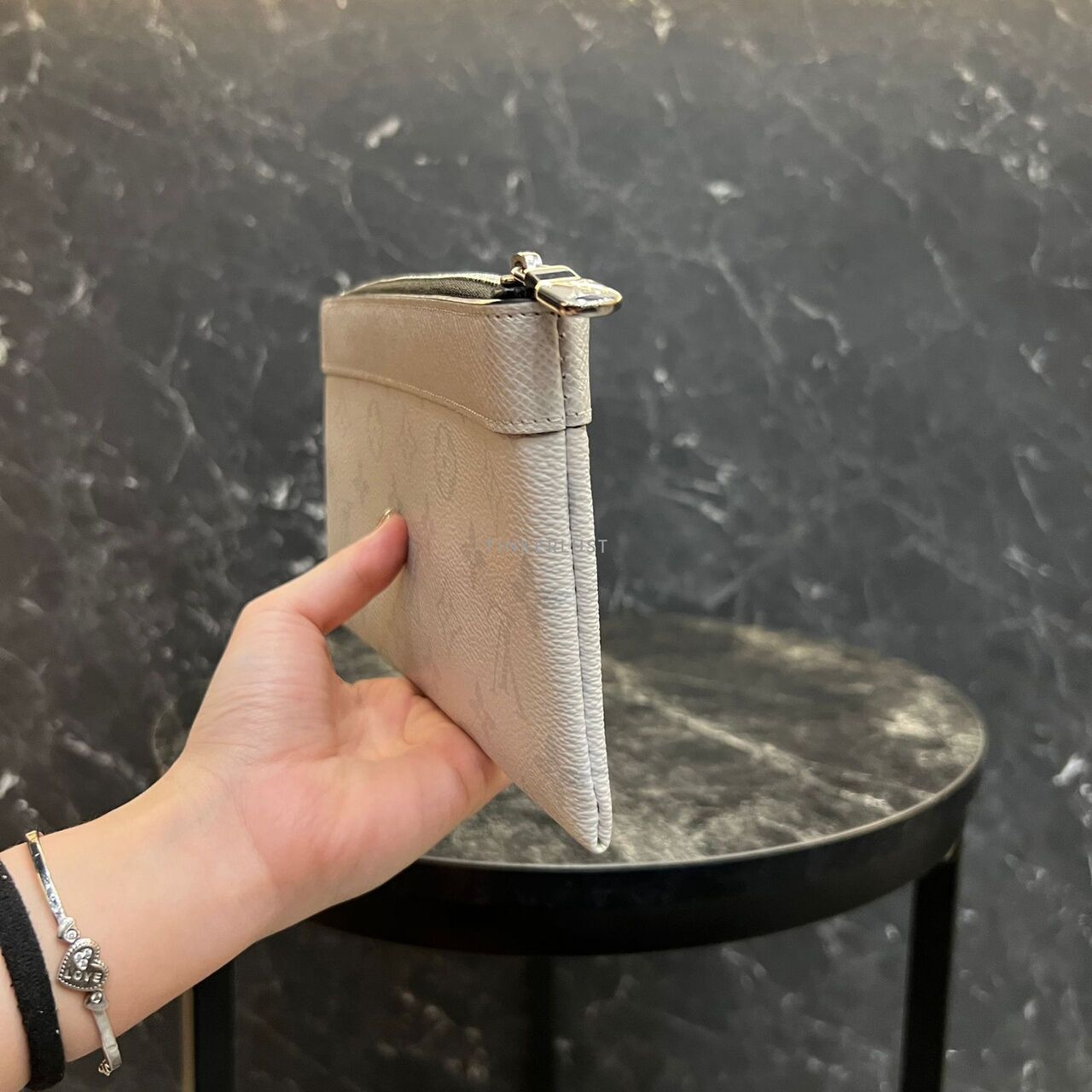 Louis Vuitton White Discovery Clutch