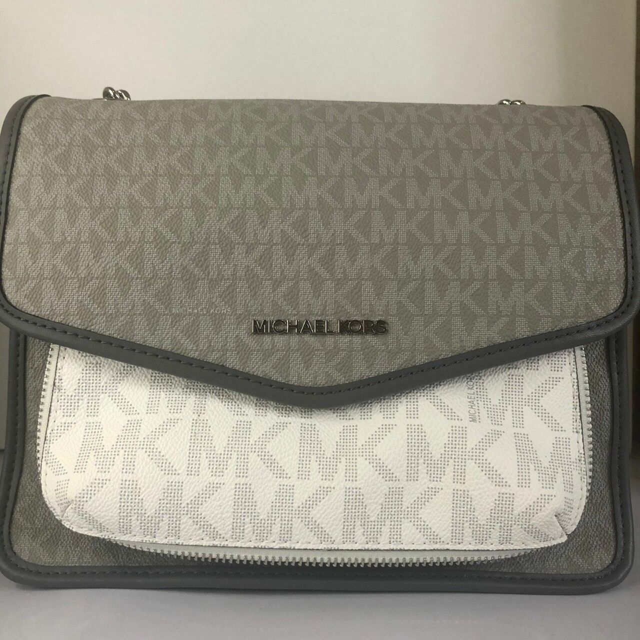 Michael Kors Regina Medium Flap Shoulder Bag Pearl Grey Multi