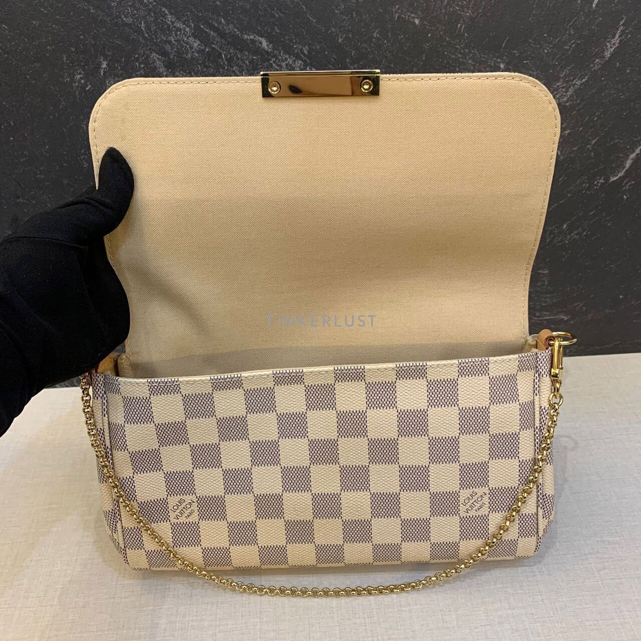 Louis Vuitton Favorite MM Azur 2017 Sling Bag 