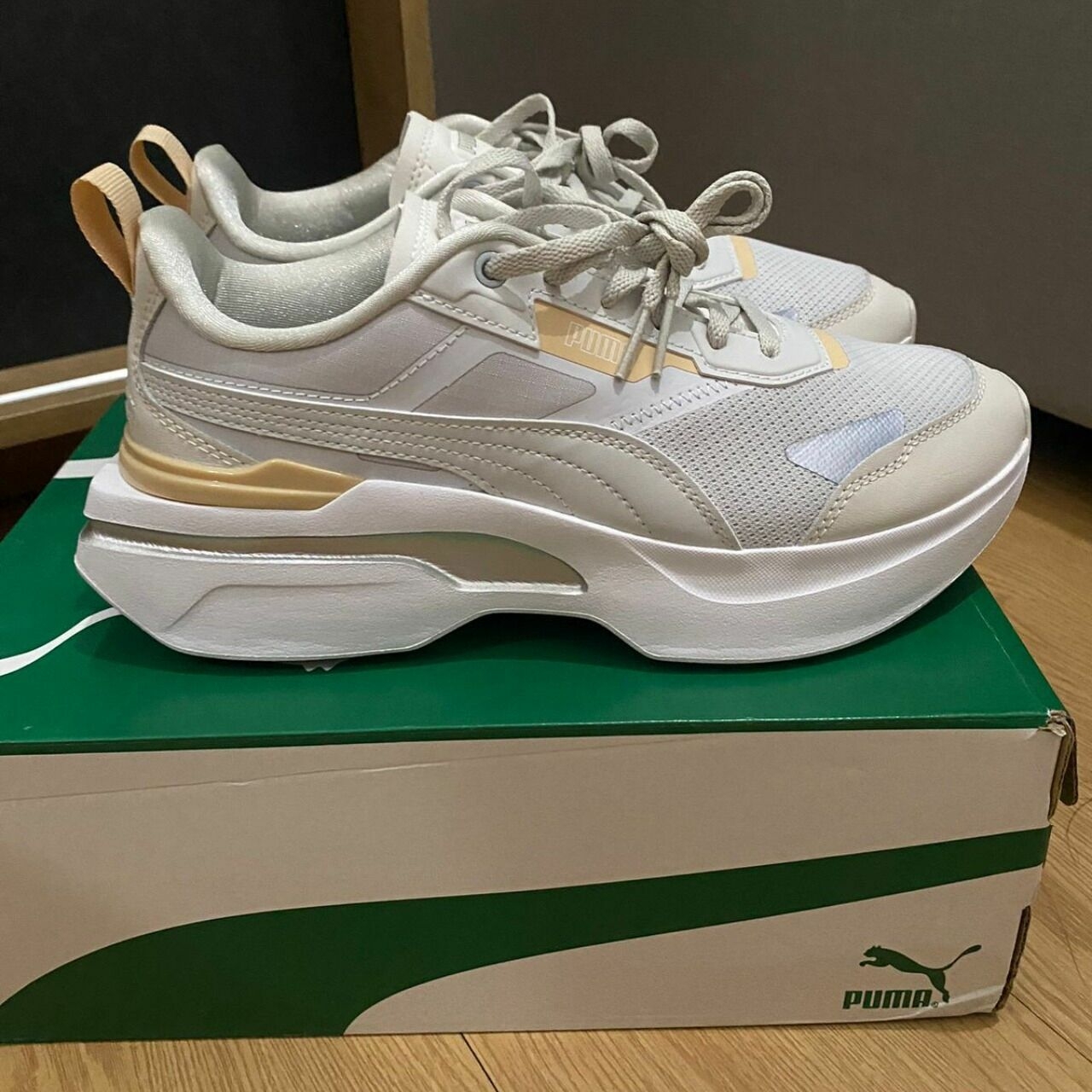 Puma Kosmo Riders Metallic Wins Nimbuscloud White Sneakers