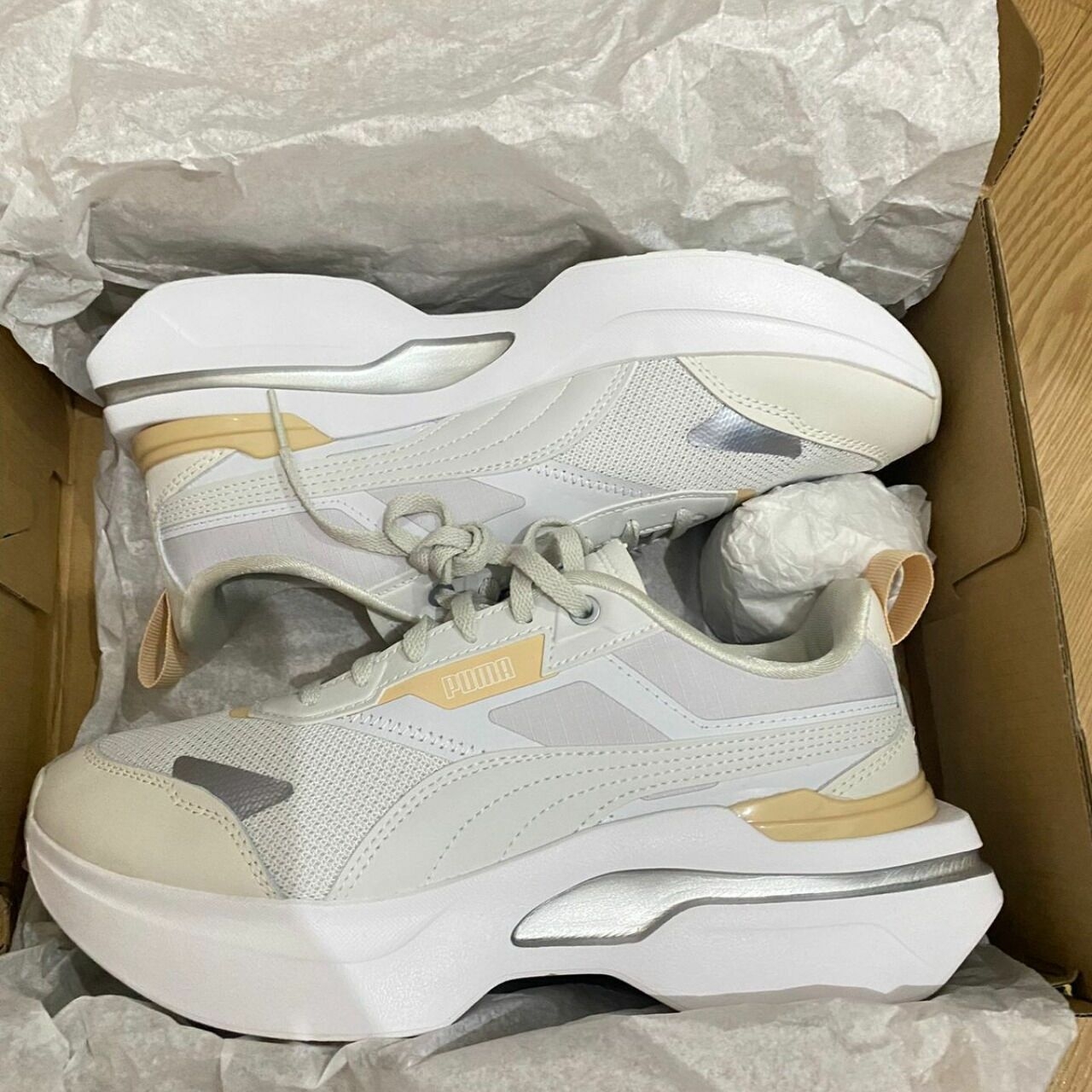 Puma Kosmo Riders Metallic Wins Nimbuscloud White Sneakers