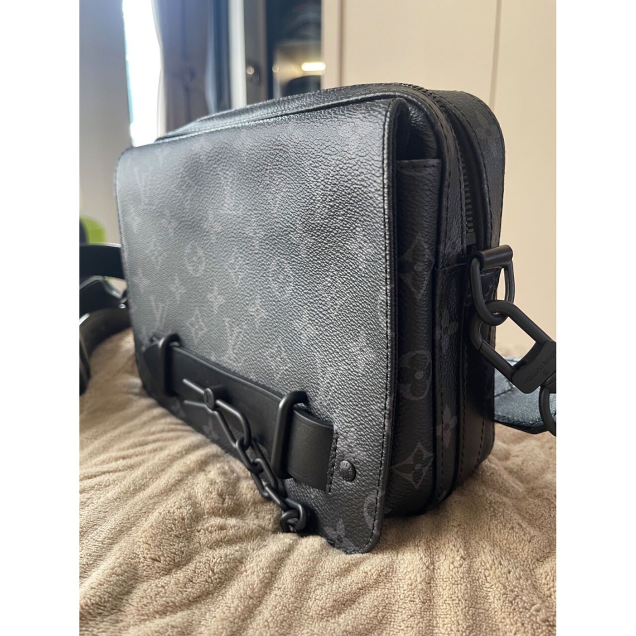 Louis Vuitton Streamer Messenger Monogram Eclipse Black Shoulder Bag