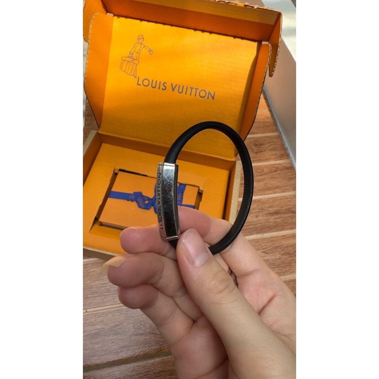 Louis Vuitton Black Clip It Bracelet